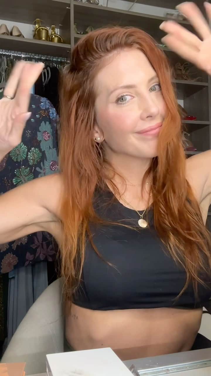 Sascha Barbozaのインスタグラム：「Tips para quienes se están iniciando en un estilo de vida más saludable y fit! Les recuerdo que en mi canal de YouTube consigo más de 200 vídeos, con información súper útil que los puede ayudar a tomar mejores decisiones. Pero sin duda, la mejor herramienta que pueden tener a su disposición es la asesoría de un nutricionista o nutriólogo, no solo porque te elaboran un plan personalizado para ti y te guían en el proceso, sino que son como maestros de los cuales puedes aprender mucho y así luego tú puedes tomar las riendas de tu alimentación con más facilidad」