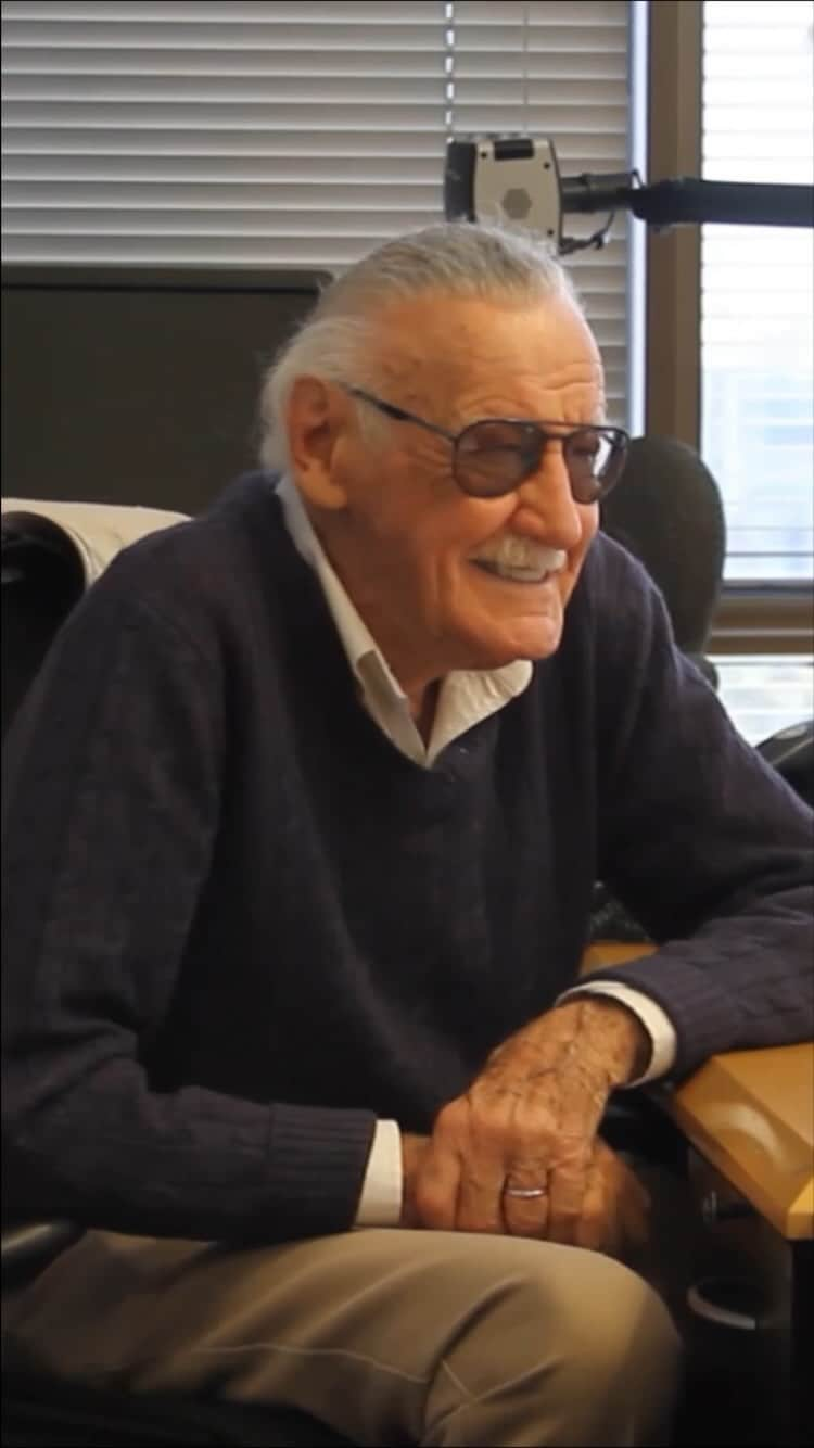 スタン・リーのインスタグラム：「Excelsior! You know the word as one of Stan’s beloved catchphrases, but do you know why Stan adopted it? Or what it means? Click the link in stories to read all about it! #StanLee #Excelsior」