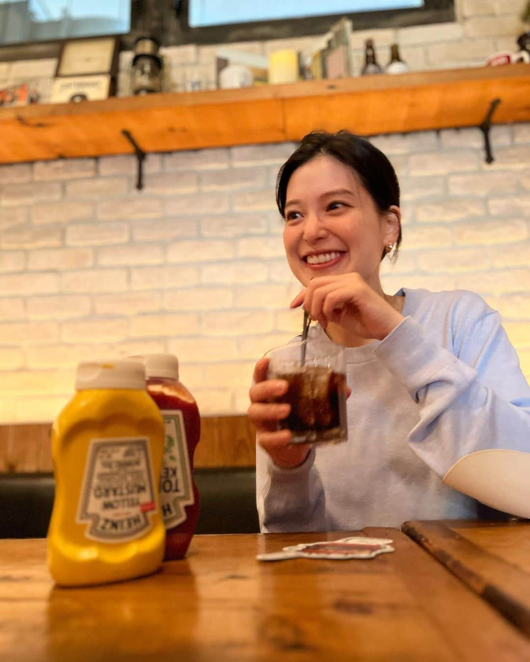 有沢雪さんのインスタグラム写真 - (有沢雪Instagram)「健康は幸せだとつくづく。  数日前に怪我してしまって、身体が痛いと心も疲れちゃいやすい😳💦 回復してきてるのでご心配なくです🙌  普段からもっともっと心身ともに大切にしたいなとしみじみ。」6月21日 1時37分 - xx_snow_oo