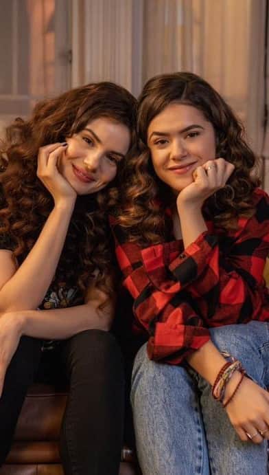 Maisa Silvaのインスタグラム：「Só 15 dias pra segunda temporada de “De Volta aos 15” na @netflixbrasil  Eai? O que acham que vai acontecer nessa temporada? 👀⏳️💜📷」