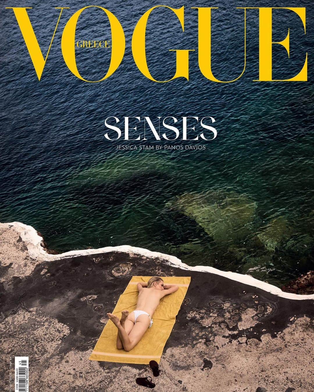 ジェシカ・スタムさんのインスタグラム写真 - (ジェシカ・スタムInstagram)「Greek Vogue July 2023 photographed by @panosdavios 🩵   @voguegreece Editor-in-chief: @thaleiavoguegr Creative and Fashion Director: @nicholasgeorgiou_ Art director: @rinetta_._ Fashion Editor: @ohmygeorges Makeup artist: @sophiakossada Hairstylist: @christosvourlis Casting Director: @marina.fairfax Photographer's assistant: @katerinagoritsa Digital Operator: @postmodelondon Fashion assistants: @chrysa.chr @ath.rou Production manager: @jojodaniil Special thanks to @aloiavillas in Santorini for the hospitality ✨」6月21日 1時51分 - jessicastamofficial