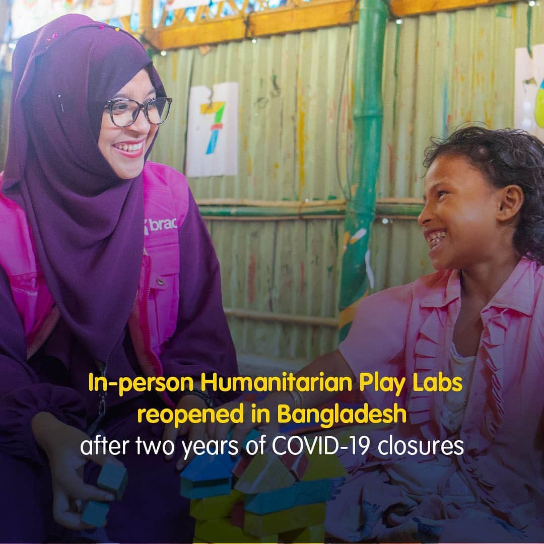 セサミストリートさんのインスタグラム写真 - (セサミストリートInstagram)「This #WorldRefugeeDay, we are thrilled to share “The Promise of Play” report featuring our 2022 highlights and research findings from the Play to Learn program supporting children and families affected by the Rohingya and Syrian refugee crises.   Together with @thelegofoundation, @bracworld, @rescueorg and @NYUGlobalTIES we are generating new insights about how to bring playful learning and nurturing care to children affected by crises globally. Read the full report in link in story.」6月21日 2時47分 - sesamestreet