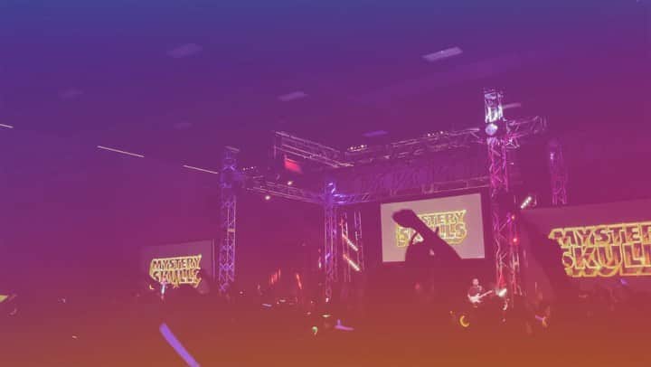 ミステリー・スカルズのインスタグラム：「🚨Mystery Skulls Live Dates Coming up soon🚨 ✴️July 7th @ Rickshaw Stop, San Francisco CA ✴️July 8th @ Teragram, Los Angeles CA  🎥: @spencer_owens from Colossalcon  #mysteryskulls」