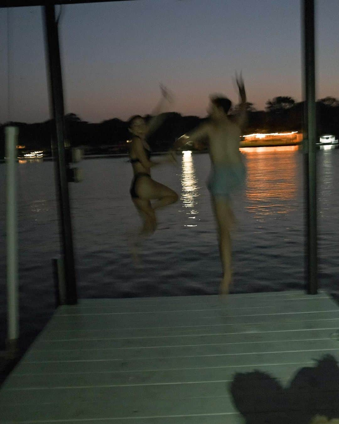 Brooklyn and Baileyさんのインスタグラム写真 - (Brooklyn and BaileyInstagram)「Night swimming: a series」6月21日 4時57分 - brooklynandbailey