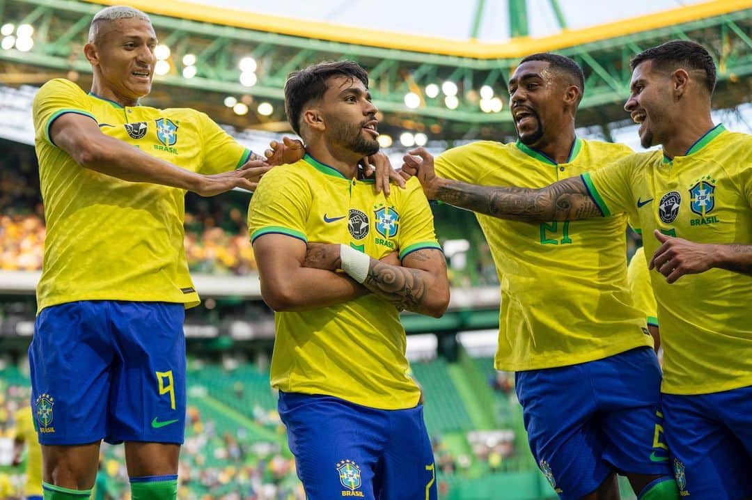 のインスタグラム：「CLASSE ⭐️  Nono gol de @lucaspaqueta pela Seleção Brasileira  Pra cima! 🕺  📸: @jo.marconne/CBF」