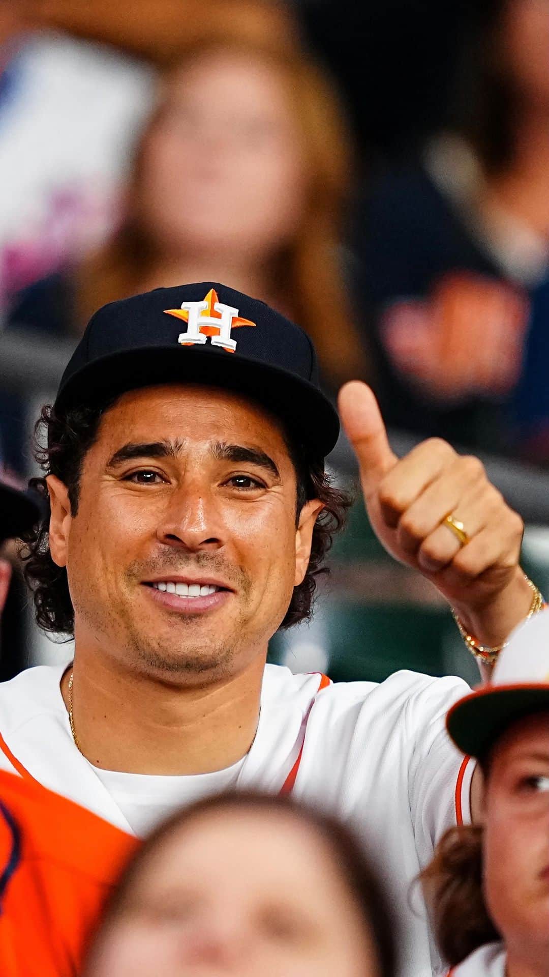 ギジェルモ・オチョアのインスタグラム：「Fútbol 🤝 Béisbol  Thanks for coming out @yosoy8a ⚽️」