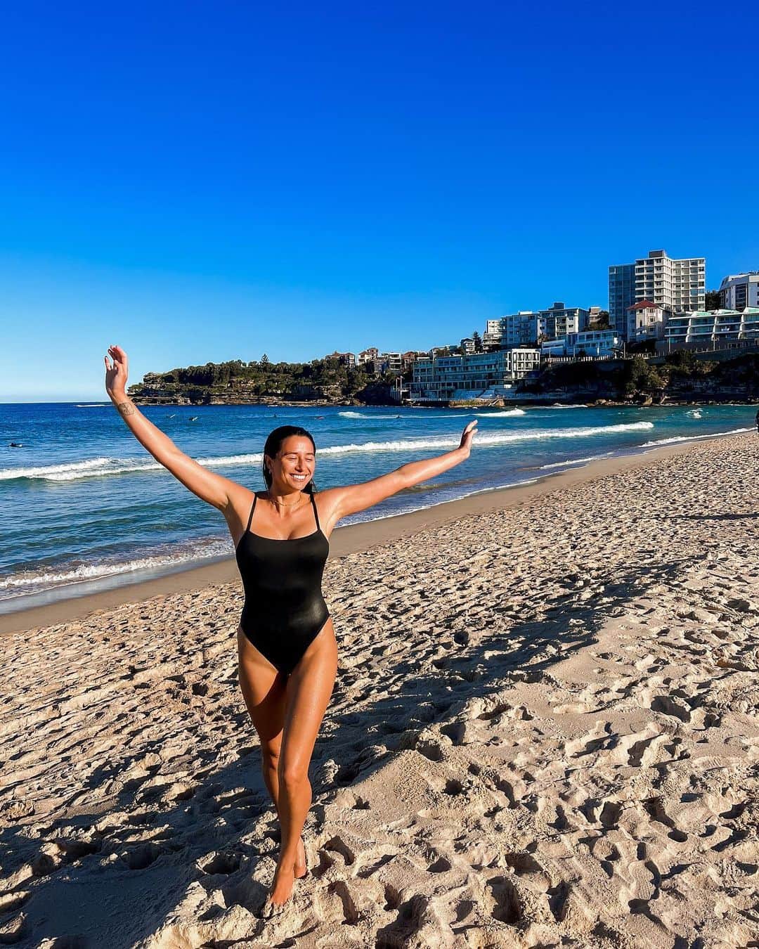マリア・マニュエルのインスタグラム：「hands up for a sneaky winter trip to Australia 🩵」