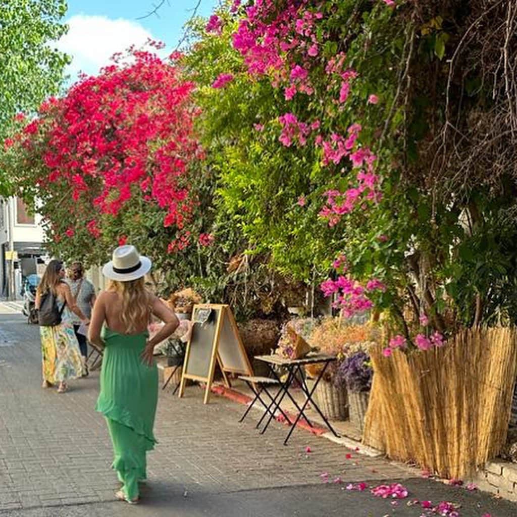 Eliana Michaelichin Bezerraさんのインスタグラム写真 - (Eliana Michaelichin BezerraInstagram)「Na correria mas sempre grata por vivenciar outras culturas e ainda poder gravar tudinho e dividir com vcs no programa. Tenho tanto pra contar… #israel #telaviv」6月21日 6時59分 - eliana