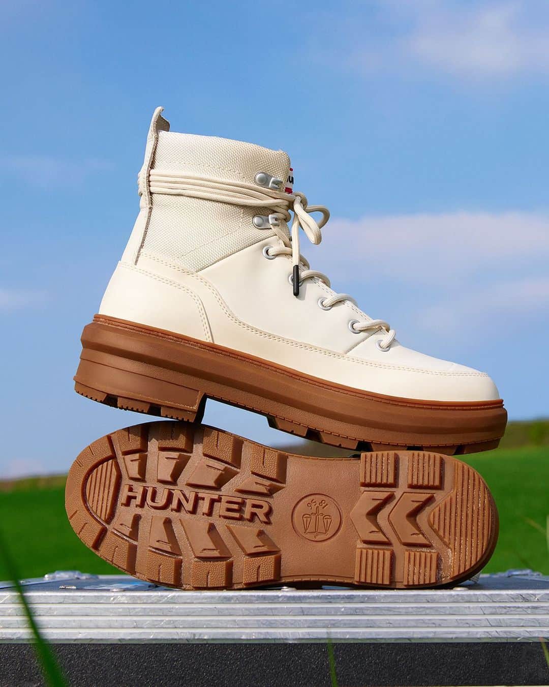 ハンターブーツのインスタグラム：「Enjoy unbound leaps outdoors in the Rebel Explorer Boot - An essential this festival season ☀️ Available at @zappos」
