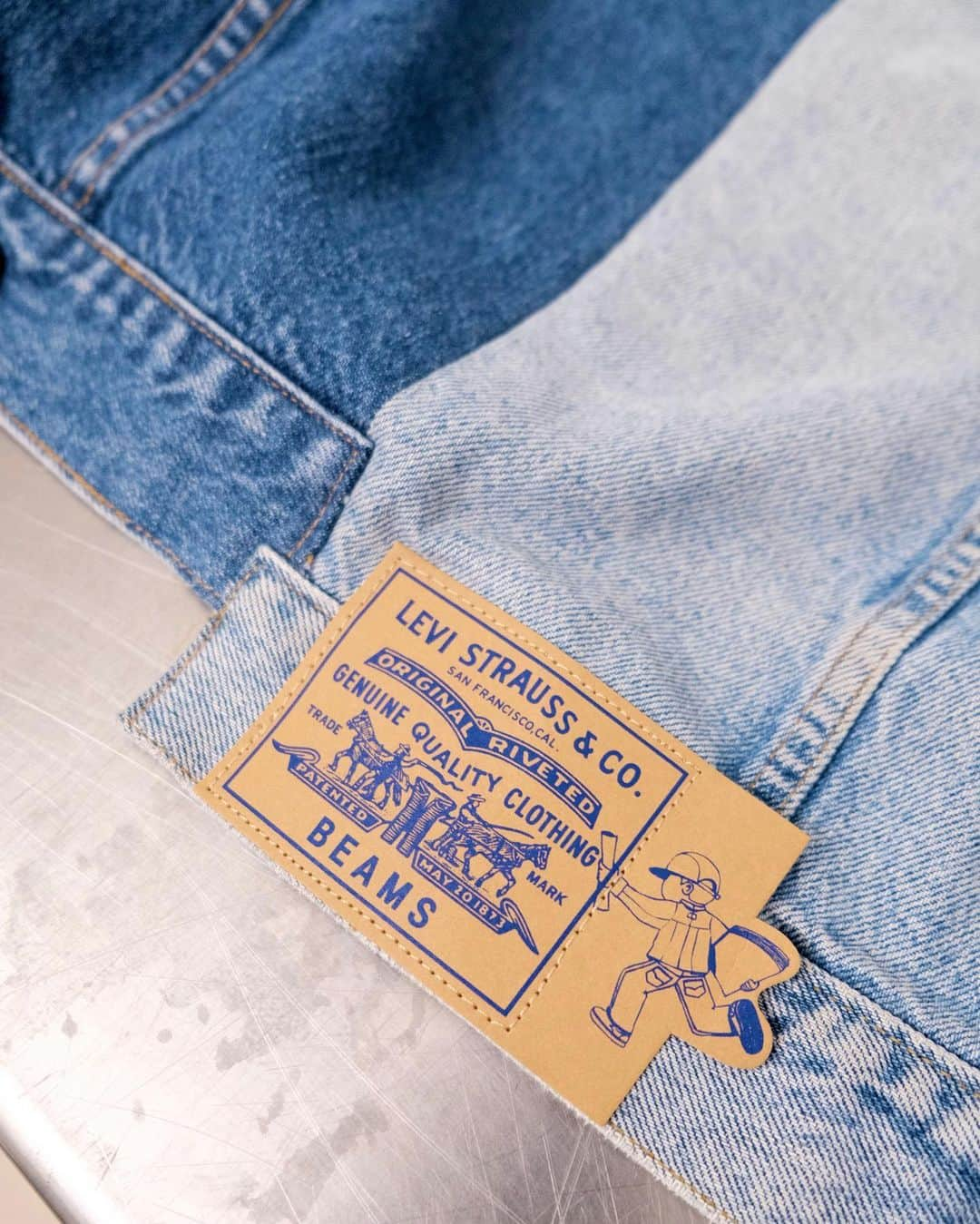 BEAMS MENさんのインスタグラム写真 - (BEAMS MENInstagram)「... paperboy × Levi’s × BEAMS Vintage Half & Half Pop Up Store + Customization  6.21（Wed.）at paperboy . 〈paperboy〉と〈Levi’s〉、〈BEAMS〉が初めてタッグを組み、パリの〈paperboy〉にて、6月21日（水）にポップアップイベントを開催します！  ※日本での展開はございません。 . @paperboyparis @levis @levisparis @beams_official @beams_mens_casual」6月21日 7時30分 - beams_mens_casual