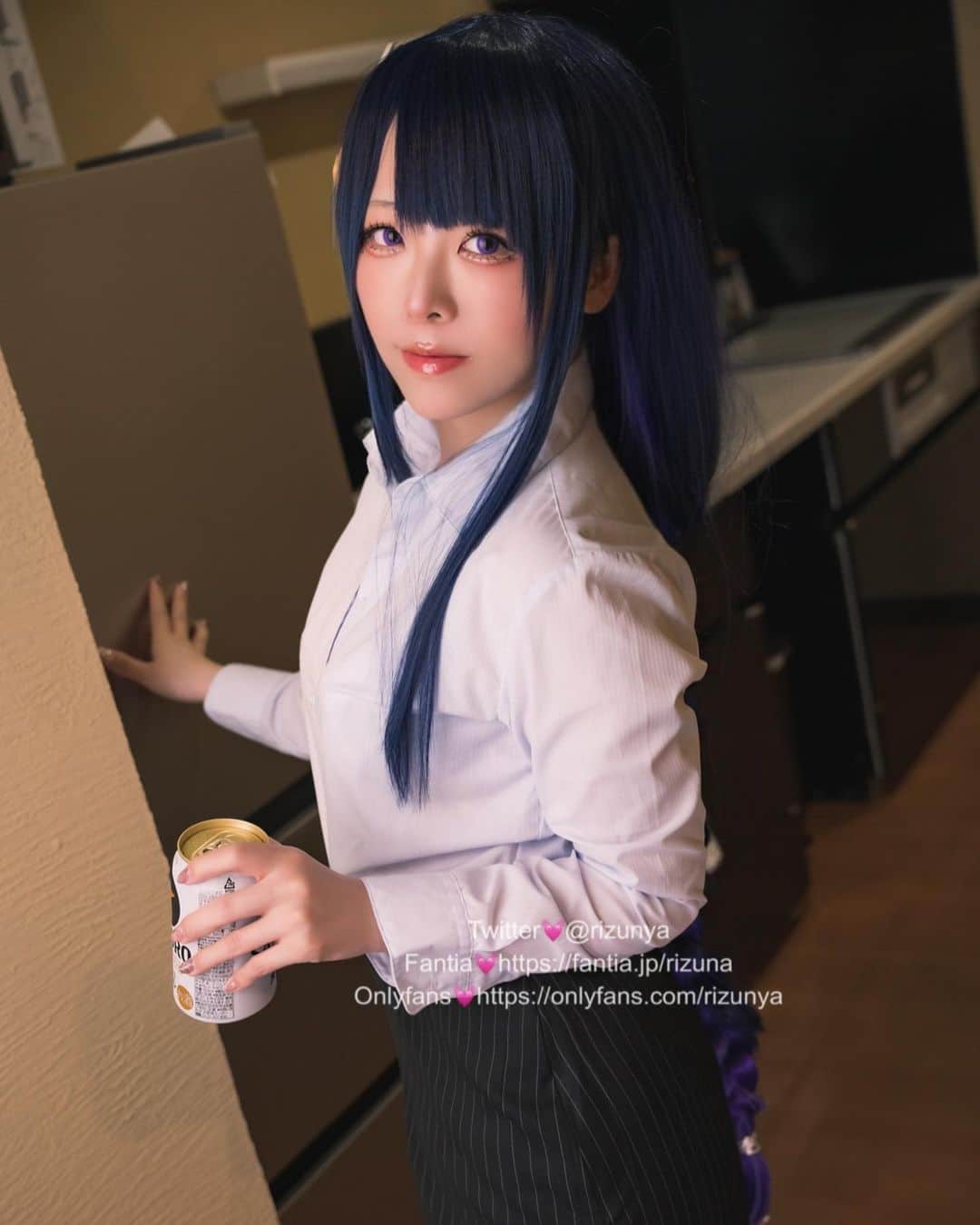のインスタグラム：「OL雷電将軍の労い🍺  #cosplay #cos #coser #コスプレ #ol #genshinimpact #baal #雷電将軍」