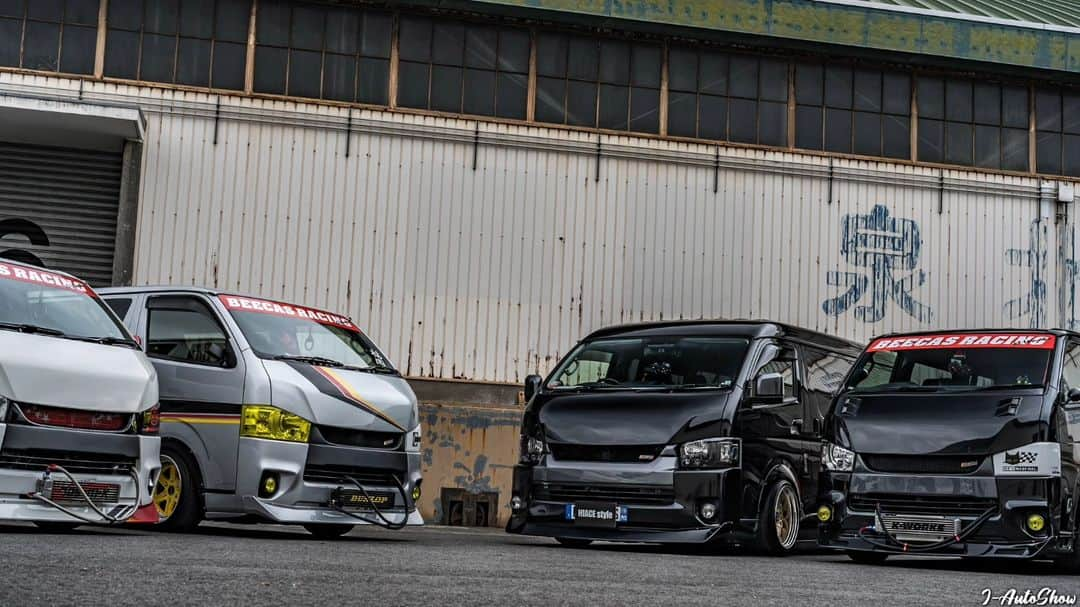 J-Auto Showさんのインスタグラム写真 - (J-Auto ShowInstagram)「HIACE Style vol.103 - 2023年7月31日発売号掲載予定車両 #JAutoShow #SONYFX3 #hiace #hiacelife #hiacecustom #ハイエース #ハイエースカスタム #箱車 #hiacestyle #hiacejapan #hiace200 #toyotahiace #BEECAS #BEEII #KBREAK #ハイエーススタイル」6月21日 8時38分 - jautoshow