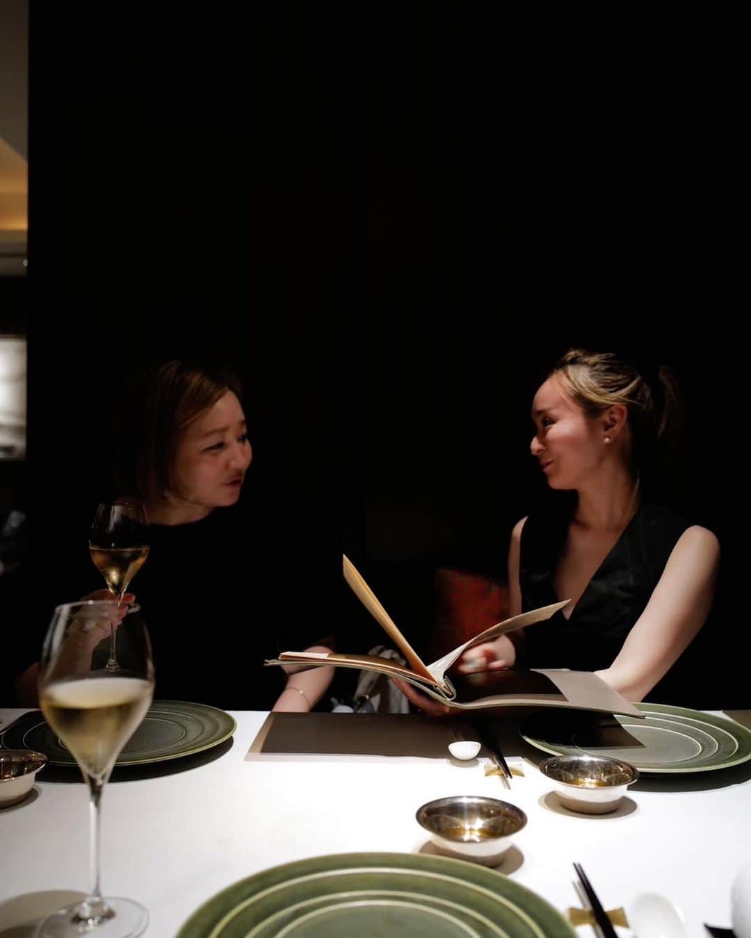 森田えりかさんのインスタグラム写真 - (森田えりかInstagram)「Dinner with @yukarinegishi @arisamorita 🥟🥡🍾🥂」6月21日 18時21分 - erikaricottamelon
