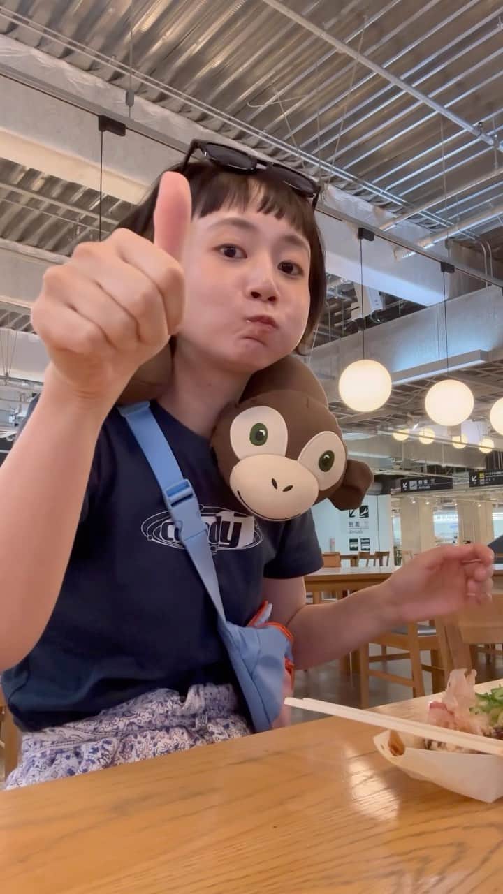 三戸なつめのインスタグラム：「@jetstar_japan で行く台湾旅🇹🇼 空港でウキウキ動画いっぱい撮っちゃたよ🎥✨ ジェットスターの飛行機にのる前に成田空港第3ターミナルで腹ごしらえもして☺️ 大好きなたこ焼き〜🐙♡ フードコートも広くて居心地よかたよ〜👌  #ジェットスター #jetstar_japan #pr #mito_natsume」