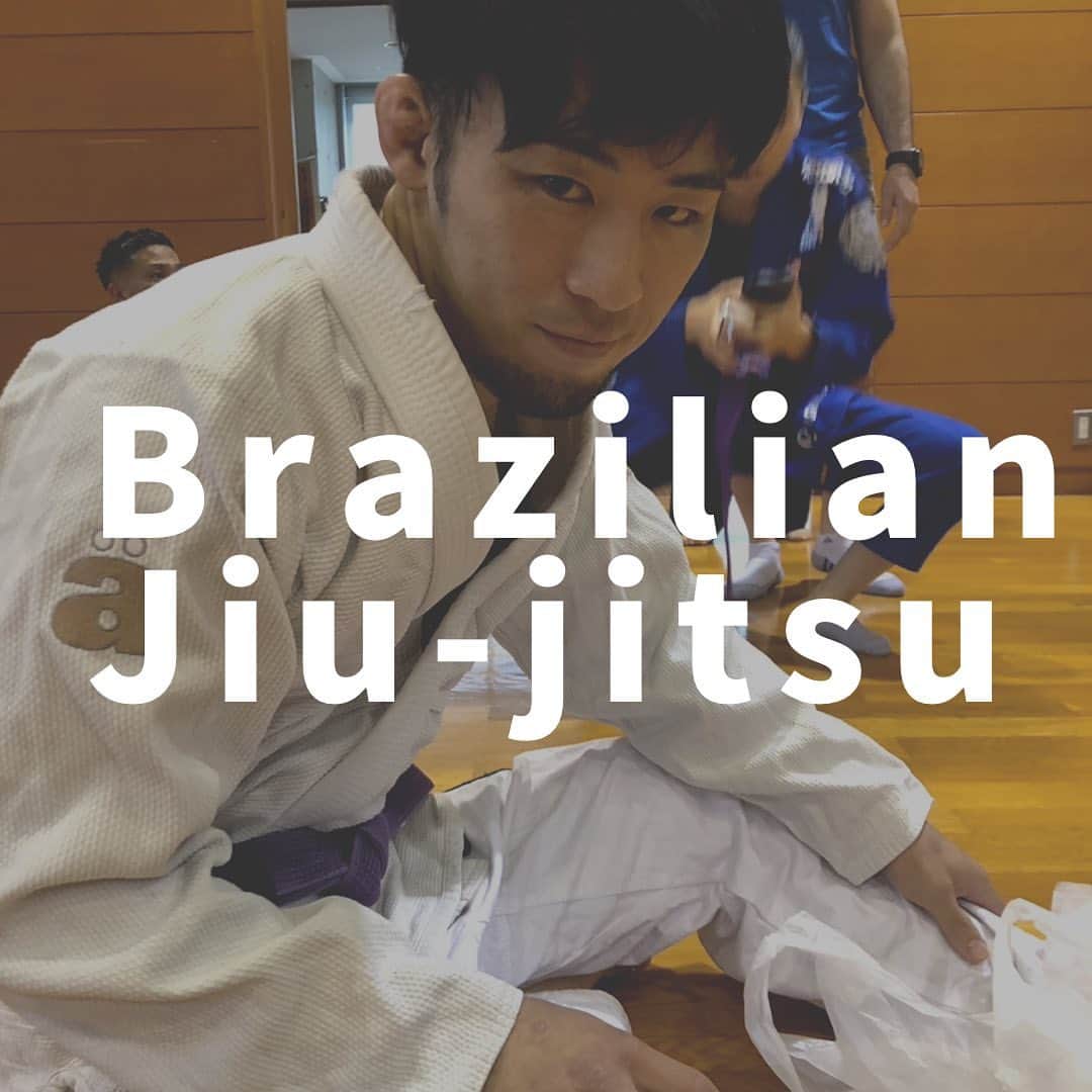 高須将大のインスタグラム：「本当はMMAよりブラジリアン柔術とグラップリングの練習の方が好き。 正直なところ、痛みや辛さのあるMMAの練習は苦手です。 びびりなんで。  少しだけ緩く、みんなと柔術やってる方が俺は好き。 たぶん性格的にMMAは向いてないのかもしれない。  けど自分の理想像は、リングで熱く戦い、勝利を収め、ベルトを巻く姿。  それに加えて、いつも嫌なことから逃げてしまう自分が嫌なんです。 だから、少なくともMMAに関しては、逃げずに全力で取り組みたいと強く思ってる。 実際、病気になってもMMAを続けた理由はそこです。  MMAだけは最後までやり切ろう！って心の中で決めてます。  ということで、柔術楽しんだのだ頭切り替えてMMA頑張ります！ （試合決まってないけど）  -  #柔術　#jhood #開腹手術　#抗がん剤 #癌 #ステージ4  #肝臓がん　#抗癌剤　#肝臓癌　#AYA世代　#笑顔　#余命　#がん　#癌 #再発　#がん　#RIZIN #総合格闘技　#格闘技　#キックボクシング」