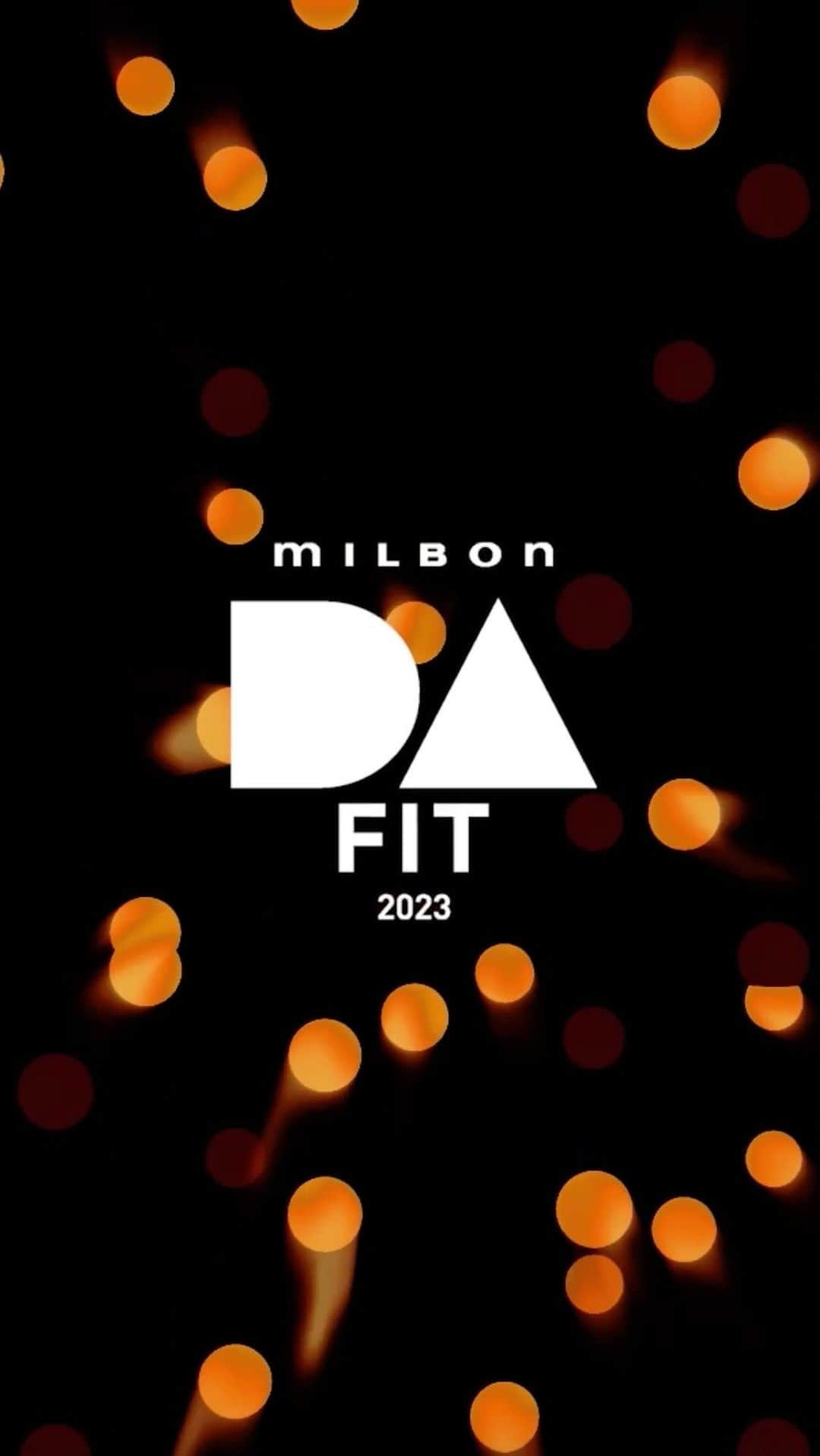 ミルボン Milbon for designer japanのインスタグラム：「⁡ DA-FIT-2023 コレクションムービーの配信 ⁡ 約200名の若手デザイナーが、 創作テーマ 『ワタシの気持ちと顔立ちにFITするデザイン』 をもとにモデル創作を行い、 似合わせデザインの頂点を争ったDA-FIT-！ ⁡ 今年も数多くの素敵なデザインが誕生しました☺ ⁡ 今後の活躍が期待される若手デザイナーの作品をぜひご覧ください☺ ⁡ #DA #キャリア別DA #DAFIT #似合わせ #似合わせと向き合う #milbon#ミルボン #美容師#美容師イベント」