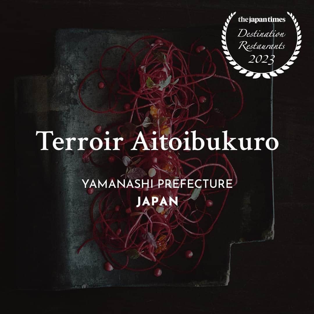 本田直之さんのインスタグラム写真 - (本田直之Instagram)「Destination Restaurants2023 is pleased to announce! Here is another year's list of 10 great restaurants that you should go to.  Gastronomy tourism is finally in full swing in Japan. We hope you will visit and see them.  Destination Restaurants 2023 List  Hagi  The Destination Restaurant of the year 2023  Casa del Cibo Restaurant Pas Mal Otowa Restaurant tion Terroir Aitoibukuro Restaurant Naz Tokiwazushi  Oryouri Fujii Tsukumo 6six  Destination Restaurants was launched by The Japan Times in 2021 as a list of the best restaurants in Japan, selected by Japanese experts with international diners in mind. As in previous years, Yoshiki Tsuji, Naoyuki Honda and Takeshi Hamada have kindly judged the third edition, Destination Restaurants 2023, and selected 10 top-quality restaurants from across the nation.  “Even if you have just one restaurant that is good enough to attract international visitors, then you have the potential to enliven that local economy and spark regional revitalization,” Hamada said. “Hopefully this is a first step.” Tsuji commented: “Without the necessary tourist resources, convenient transport and accommodation options, people often just don’t visit rural areas, so they have a range of issues that need attention. But when a local restaurant does receive attention, it is so valuable, because it means you can also promote local foods and ingredients and other things at the same time.” Honda highlighted the list’s influence on the next generation, explaining that ”when you get more good local restaurants appearing and attracting attention, more young chefs will be nurtured in regional areas.” Now that COVID-19 restrictions have been lifted and the number of tourists visiting Japan from overseas has recovered, the Destination Restaurants list looks set to become even more important than ever.  Destination Restaurants2023発表しました！ 今年も素晴らしい、わざわざ訪れるべき10軒のレストランリストです。 ガストロノミーツーリズムがいよいよ本格化する日本。ぜひ、訪れて見てください。  HAGI 萩 春朋 福島県いわき市 The Destination Restaurant of the year 2023  カーサ・デル・チーボ  池見良平 青森県 レストラン パ・マル 村山優輔 山形県 登喜和鮨 小林宏輔 新潟県 御料理 ふじ居 藤井寛徳 富山県 オトワレストラン 音羽 元 栃木県 Terroir愛と胃袋 鈴木信作 山梨県 レストラン ナズ 鈴木夏暉 長野県 白 西原埋人 奈良県 6（シス） 小杉浩之 沖縄県  @takefumi.hamada」6月21日 10時44分 - naohawaii