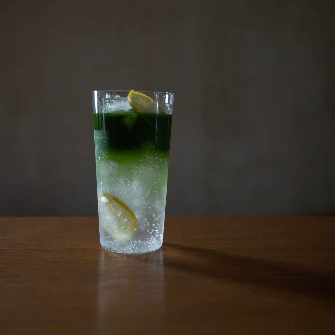 呑龍文庫ももとせのインスタグラム：「濃茶トニック 飲みたい気温ですね、今。  明日6/22(木)より お待ちしております。  ＊6/23(金)は休業日です。 営業カレンダーをご確認のうえ ご予定くださいますよう お願い申し上げます。」