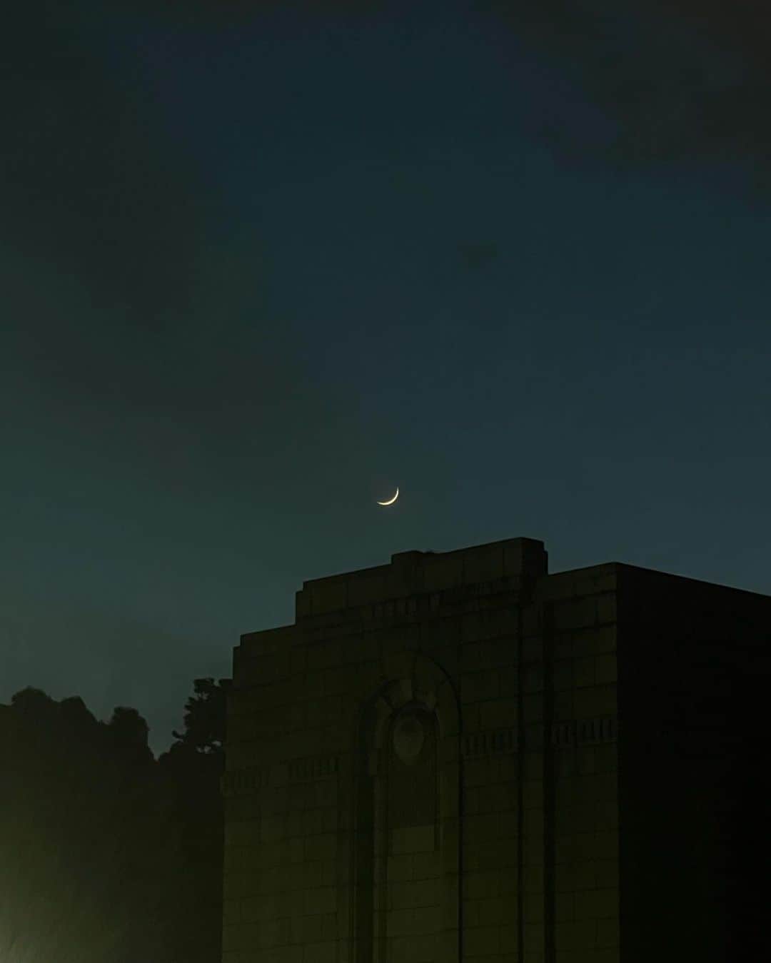 のインスタグラム：「👽🫂♾️🩵🌙 イイ　イチニチ　ヲ」