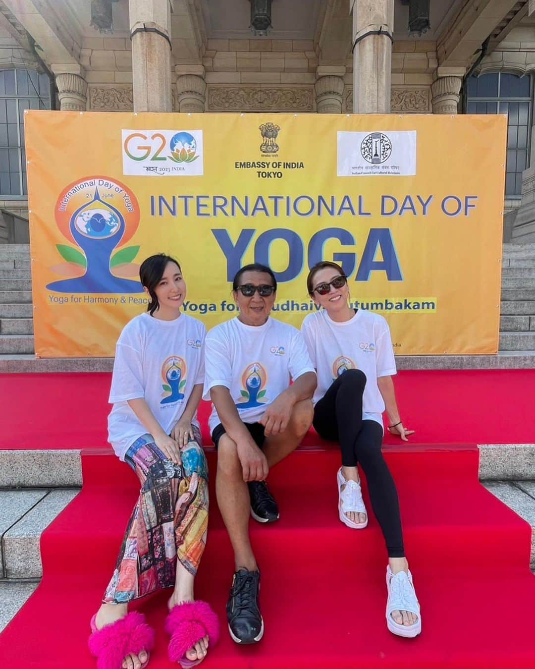 Ken Harakumaさんのインスタグラム写真 - (Ken HarakumaInstagram)「2023 INTERNATIONAL DAY of YOGA 築地本願寺❣️ @tsukijihongwanji_official  @indiainjapan_embassyofindia  @indian_cultural_centre_japan  @yogarenmei  #国際ヨガデー  #ケンハラクマ  #ヨガイベント」6月21日 11時42分 - kenharakuma