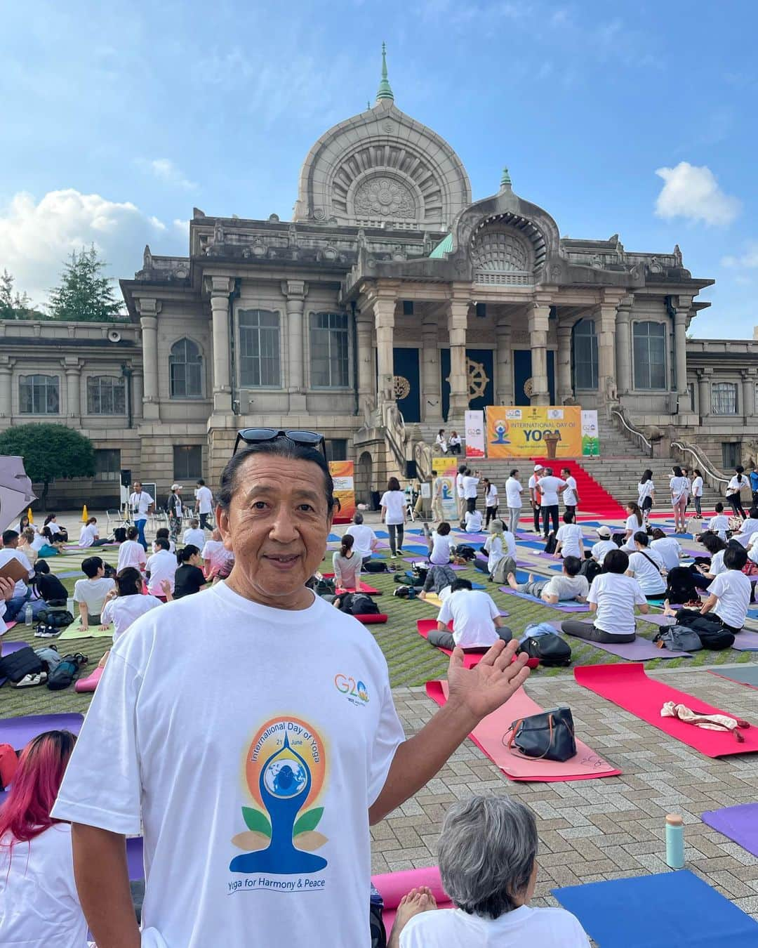 Ken Harakumaさんのインスタグラム写真 - (Ken HarakumaInstagram)「2023 INTERNATIONAL DAY of YOGA 築地本願寺❣️ @tsukijihongwanji_official  @indiainjapan_embassyofindia  @indian_cultural_centre_japan  @yogarenmei  #国際ヨガデー  #ケンハラクマ  #ヨガイベント」6月21日 11時42分 - kenharakuma