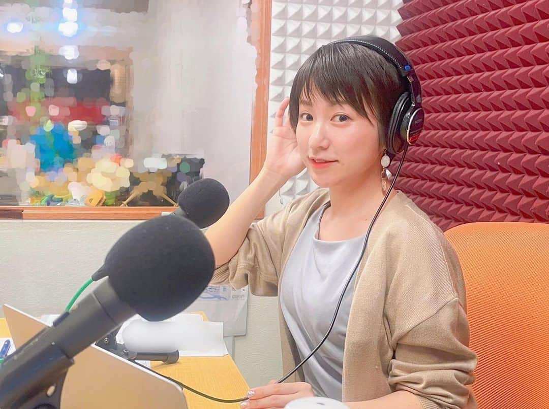 神園さやかのインスタグラム：「【今夜レギュラーラジオ生放送！】　 狛江FM（コマラジ）85.7MHz 毎月第３水曜日🌙夜8時～  『神園さやかのMusic Pot♪』  番組ではあなたからのメッセージやコメントをお待ちしています😊  本日のトークテーマは… ▶︎この夏やりたいことor行きたいとこ◀︎ ぜひ教えてね！ メッセージの宛先は…(続)  📩メールの方はこちら▶︎  wednesday@komae.fm  番組名「神園さやかのMusic Pot♪」を件名に必ず書いて送ってくださいね！（お名前orラジオネームもお忘れなく）  Twitterでつぶやく際は、 #komaefm #神園さやかMP ↑この2つのハッシュタグをつけてつぶやいてもらえると、検索しやすくて助かります😊」