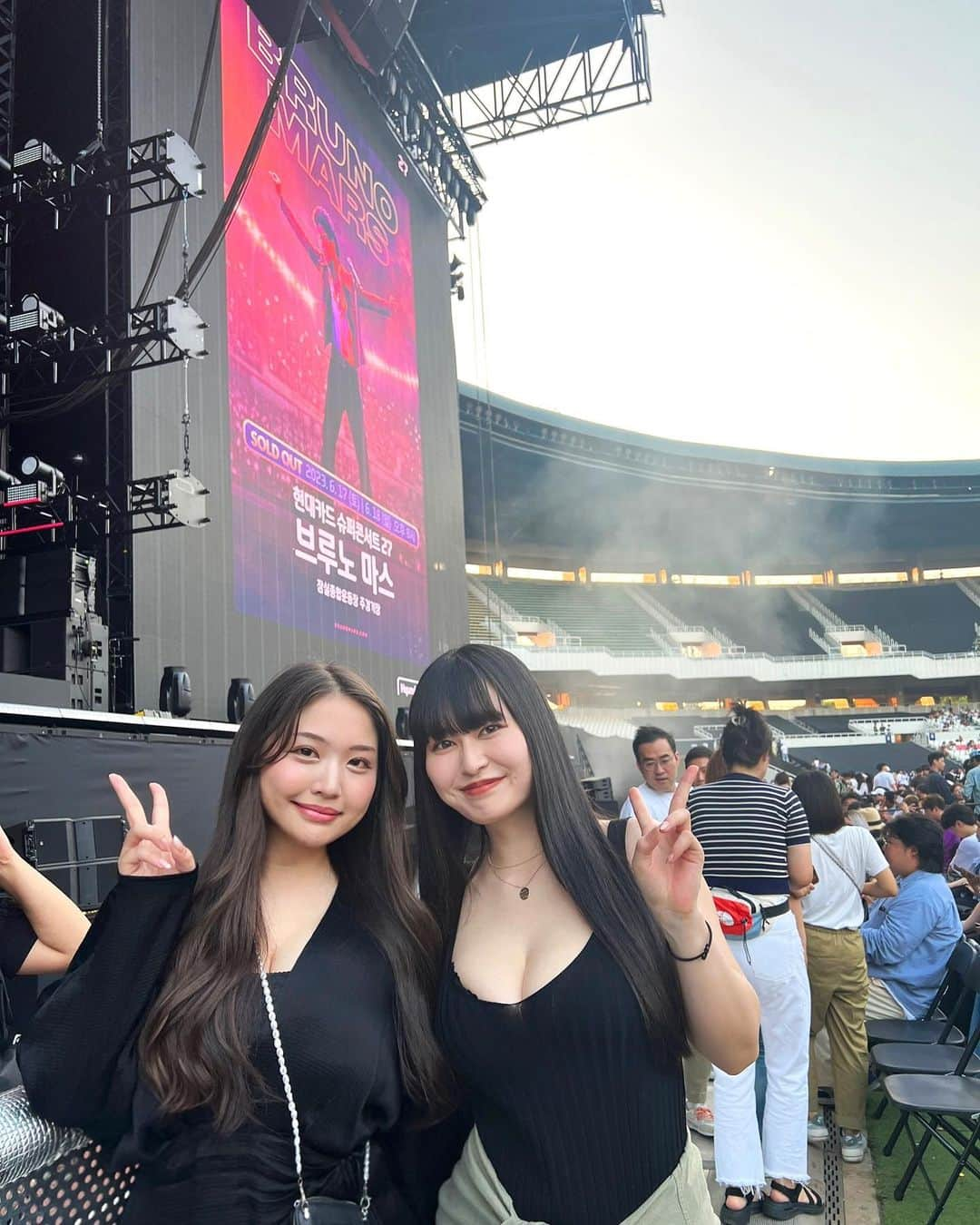 未梨一花のインスタグラム：「Bruno Mars🇰🇷Super Concert 27   I have never seen such a wonderful concert!!!!!! Thank you for the best great time♥️   #brunomars #seoul #korea」