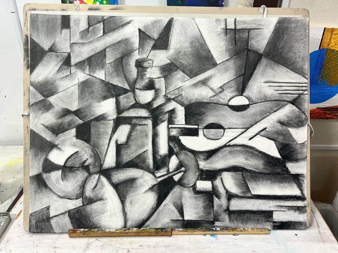 木南晴夏のインスタグラム：「あっちこっちそっち  #cubism」