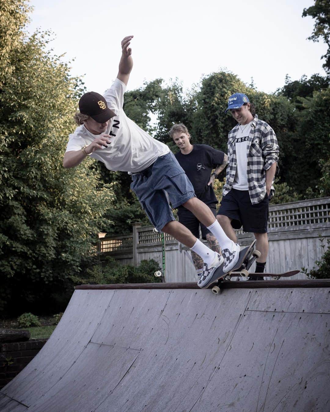 Burton Japanさんのインスタグラム写真 - (Burton JapanInstagram)「今日はGo Skateboarding Day！思いっきりスケートボードを楽しみましょう！ Photo: @blattphoto  #Burton #GoSkateboardingDay」6月21日 13時21分 - burtonjapan