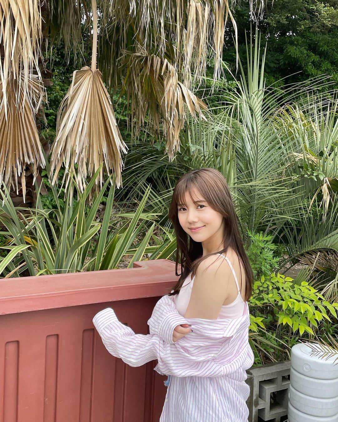 のインスタグラム：「オフショット🐬  ヤンジャン今日までなのでまだの方は良かったら🫧  見たよって連絡たくさんで嬉しいな〜 またいつか出られますように☺️  #ヤンジャン  #ヤングジャンプ」