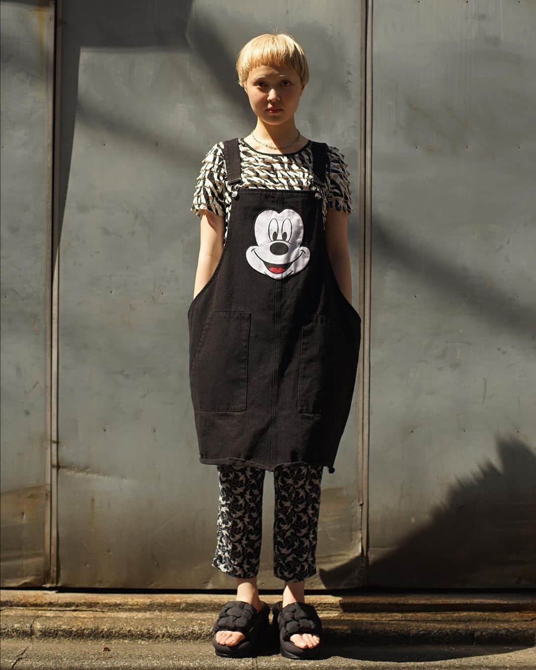 PUNK CAKEさんのインスタグラム写真 - (PUNK CAKEInstagram)「🖤 NEW ARRIVAL 🖤 ☑︎ Mickey black denim jumper skirt【SOLD】 ☑︎ Zebra frill top ☑︎ Swallow easy pants  Now on sale ➡︎ ONLINE STORE   PUNK CAKE POP-UP  6/25(mon)-7/2(sun) 13:00-20:00   model / @momooka_koyoi」6月21日 14時46分 - punk_cake