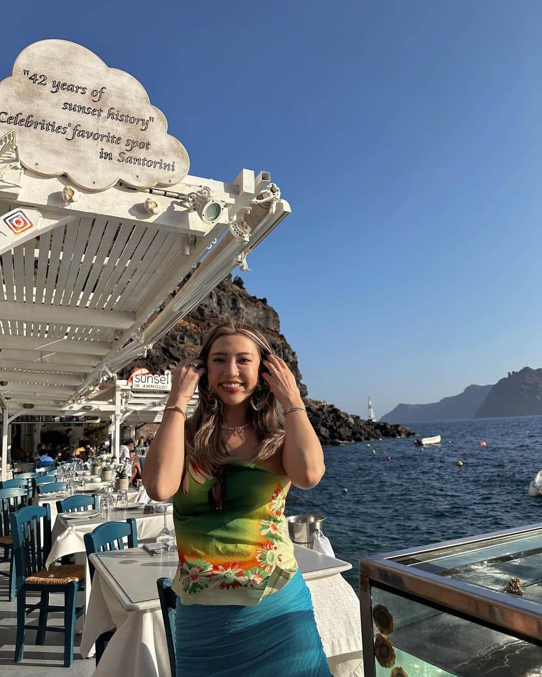 植野有砂さんのインスタグラム写真 - (植野有砂Instagram)「Santorini vlog is now online 🩷 サントリーニvlogがYouTubeにアップされたのでぜひ見てね🩵あー楽しかった🥹😮‍💨💕」6月21日 20時05分 - alisaueno