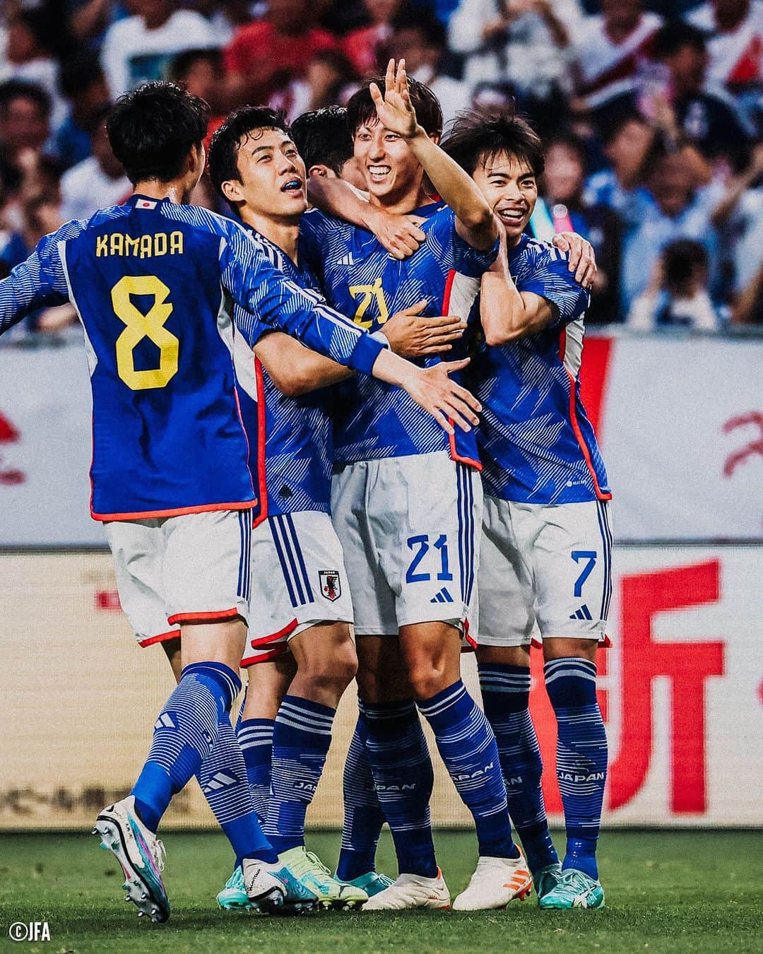 Ｊリーグさんのインスタグラム写真 - (ＪリーグInstagram)「難敵ペルーに快勝💥⚽️  昨日行われた代表親善試合を写真で振り返ります📸  #伊藤洋輝 #伊東純也 #前田大然 #三笘薫 #谷口彰悟 #久保建英 #菅原由勢 #鎌田大地 #中村航輔  #サッカー日本代表 #daihyo #Jリーグ #jleague #サッカー #soccer #football」6月21日 15時54分 - jleaguejp