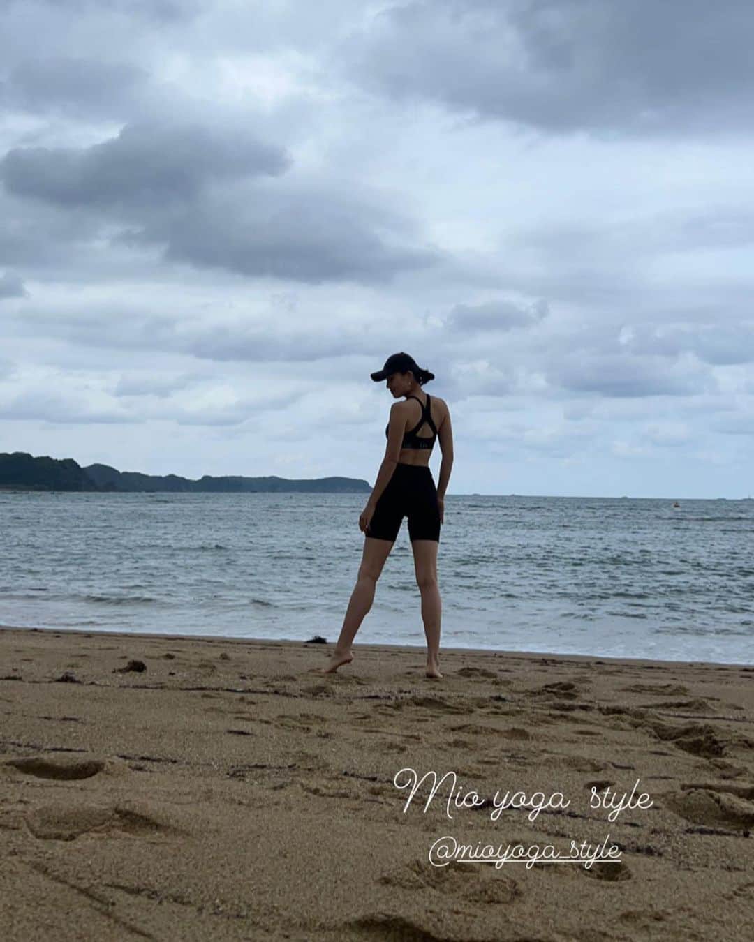 屬美於のインスタグラム：「理想の身体をデザインする  @mioyoga_style  #mioyogastyle #yoga#wakayama」