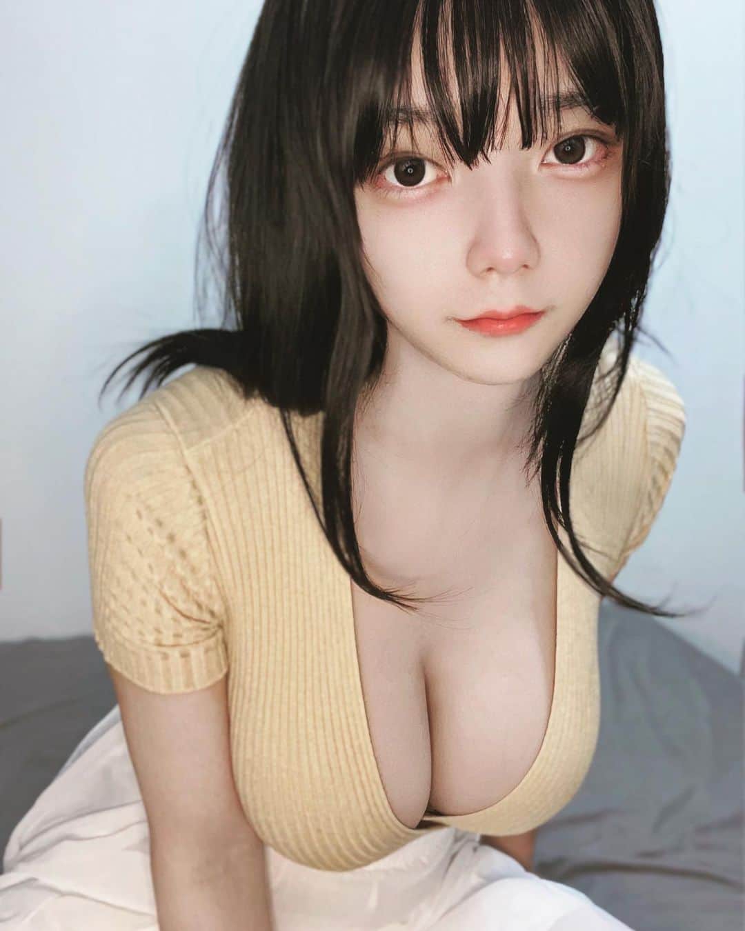 高宮マヤのインスタグラム：「夏が来ちゃったねえええ暑いのやだあああ でもビールはうまい🍺  #自撮り #自撮り女子 #selfie #japanesegirl #asiangirls #instagirls  #グラビア #gravure #gravureidol #instagravure #インスタグラビア #셀카 #自拍 #미녀 #그라비아 #그라비아아이돌 #美丽」