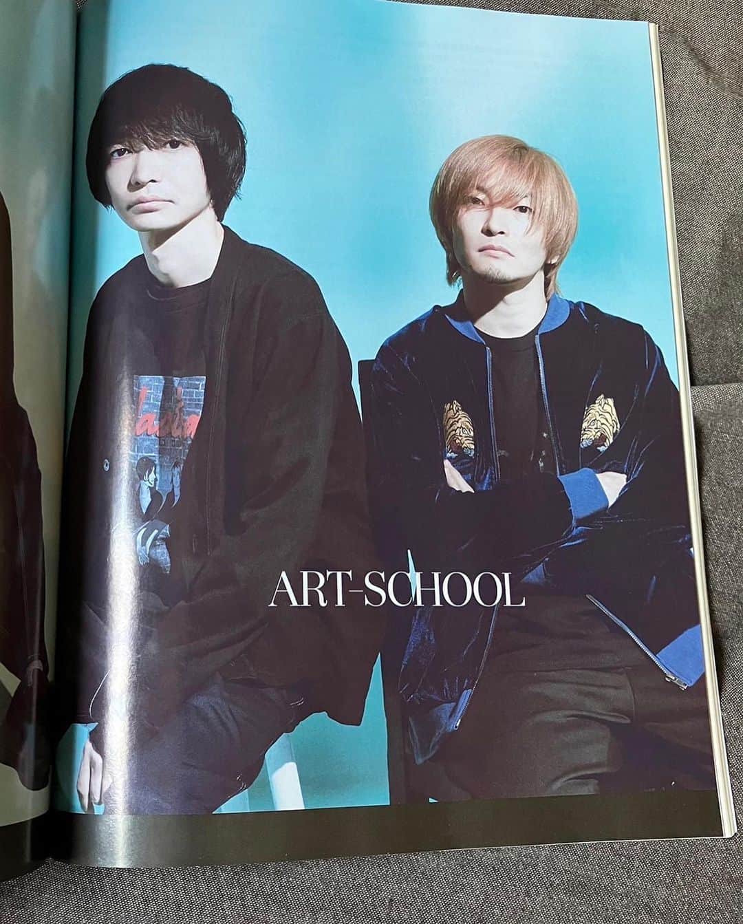 木下理樹のインスタグラム：「発売中のMUSICA誌7月号に私とトディのインタビューと写真が掲載されています。インタビュー、テキストは鹿野淳さん、写真は、中野敬久さんです。「luminous 」の素敵なディスクレビューも掲載されています。是非、読んでみて下さい♪」