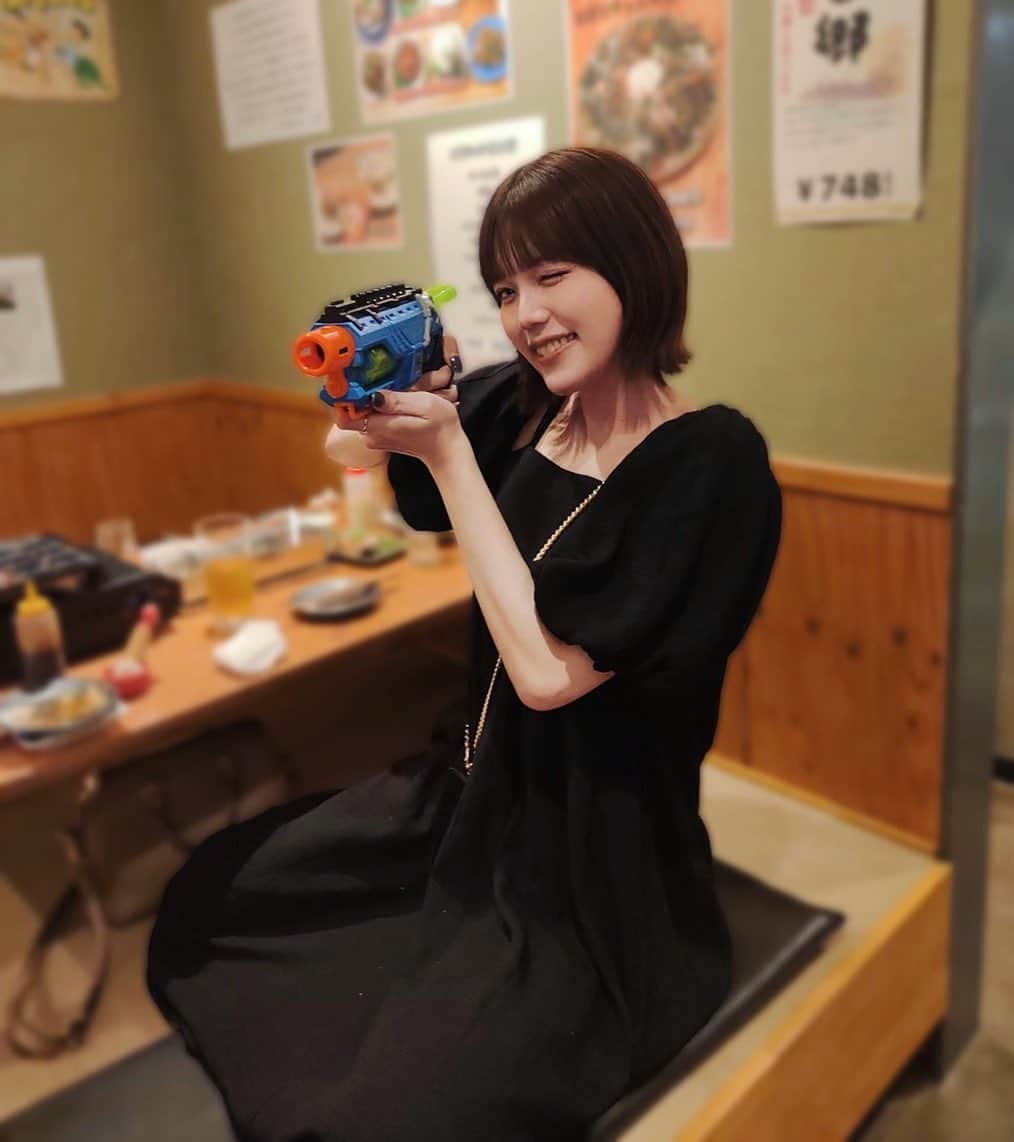 青木歌音のインスタグラム：「ゴーゴーファイブのゴーグリーン役、原田篤さんのお店「知多原共同店2号店」にまた遊びに行きました🤍楽しいなって思える空間で本当近所だったらいつでも行きたいのに！って思いました😂またお邪魔させて下さい〜✨✨」