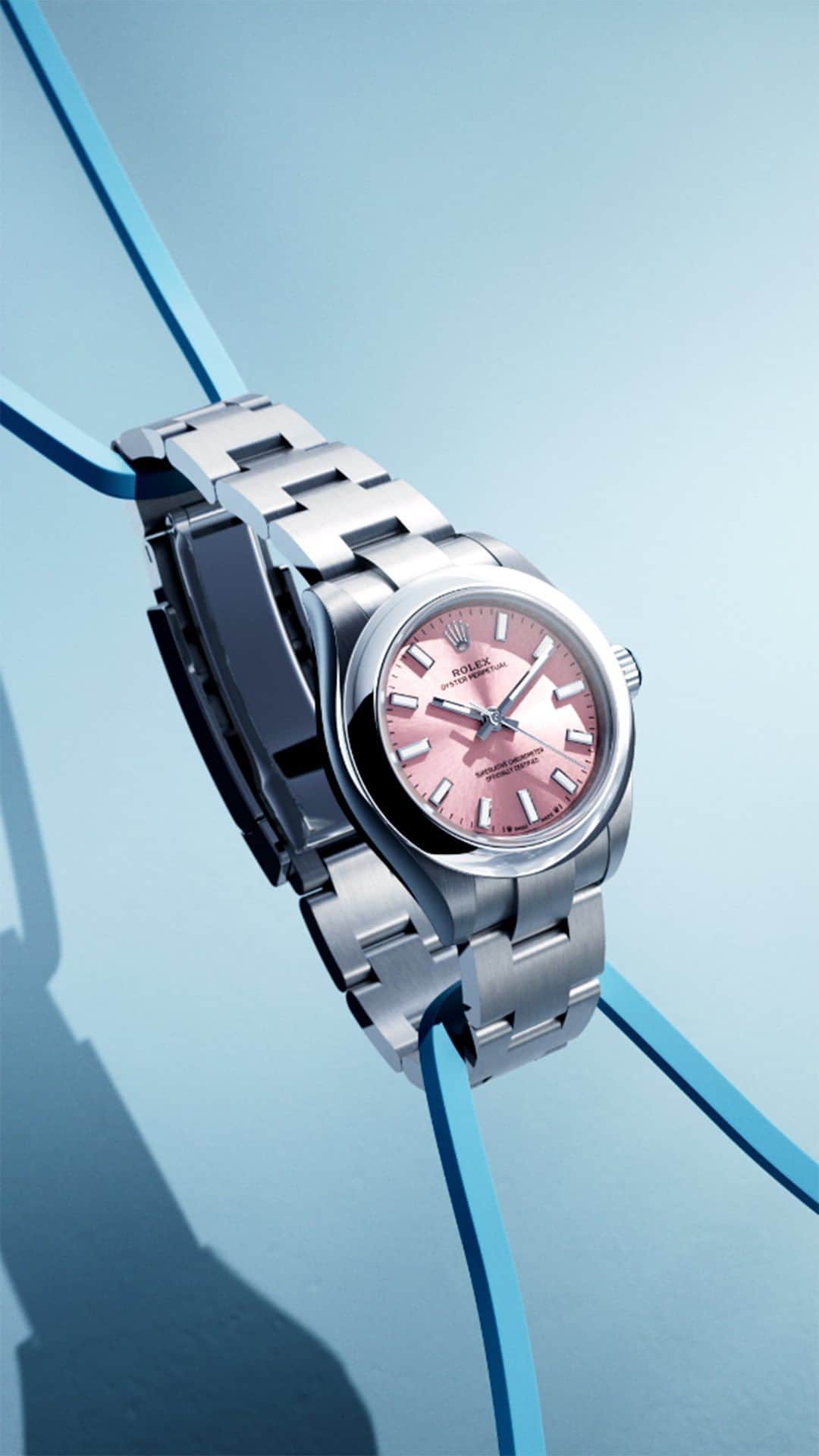 のインスタグラム：「Robustness also comes from within. The Oyster Perpetual 28 is equipped with calibre 2232, which incorporates high-performance Paraflex shock absorbers, increasing the resistance of the movement to all kind of stresses. #Rolex #OysterPerpetual #Perpetual」