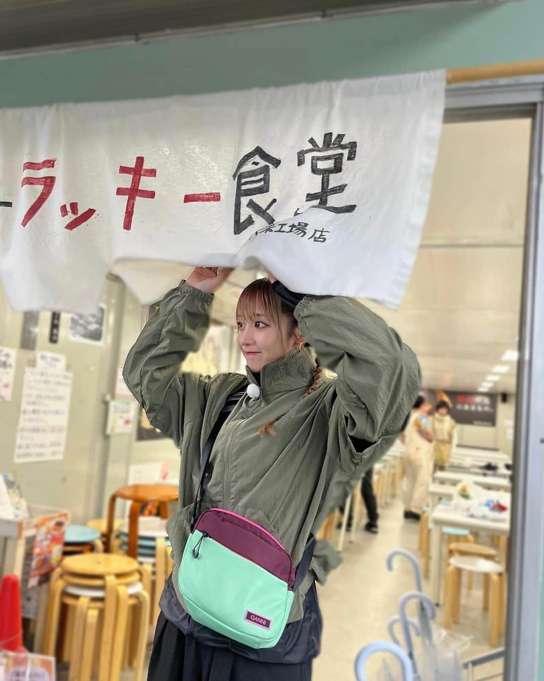 ねおのインスタグラム：「🤍👟🤍  BSテレ東【ワンコインで行こう500円乗り継ぎの旅 初夏の房総半島！】観てくださった方！ありがとうございました🙇🏼💕  始めての旅番組で どうなるかと不安でしたが なんとか時間内にゴールする事が出来ました！  高島さん、徳永さん 本当にありがとうございました🥲💛 とても素敵なお二人とご一緒出来て 幸せすぎました🫶🏻 達成感！！！  写真たくさんぺたりっ☺︎  🏷お洋服のブランドはタグ付けしてます★🏷」