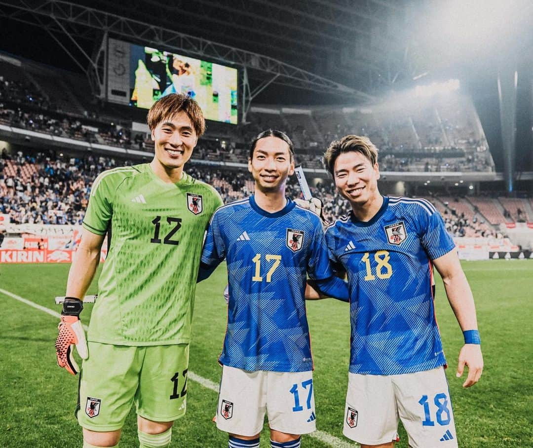 大迫敬介のインスタグラム：「National team🇯🇵  @japanfootballassociation   #samuraiblue  #サンフレッチェ広島」