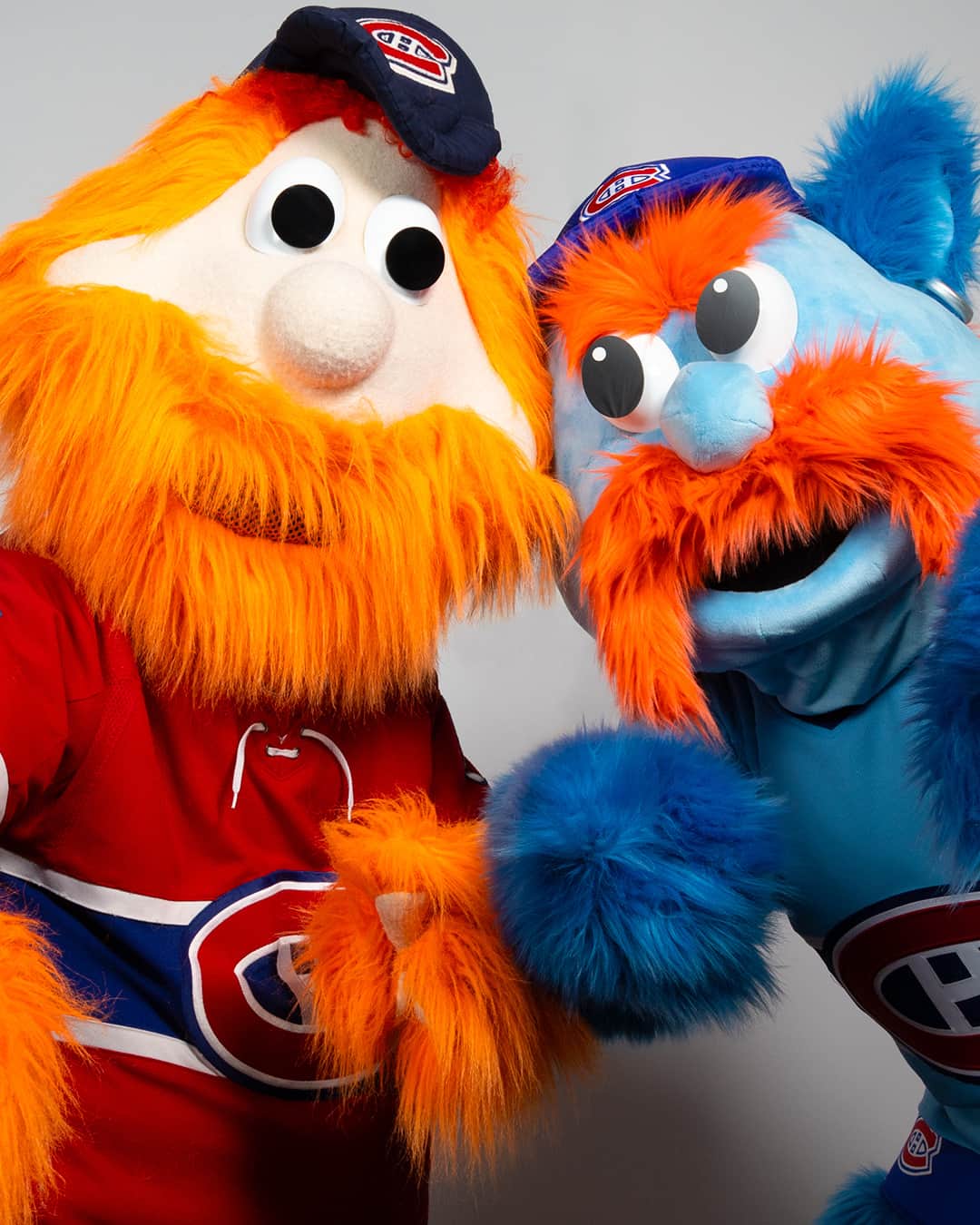 NHLさんのインスタグラム写真 - (NHLInstagram)「Happy #NationalSelfieDay from the mascots! 🤳」6月22日 5時05分 - nhl