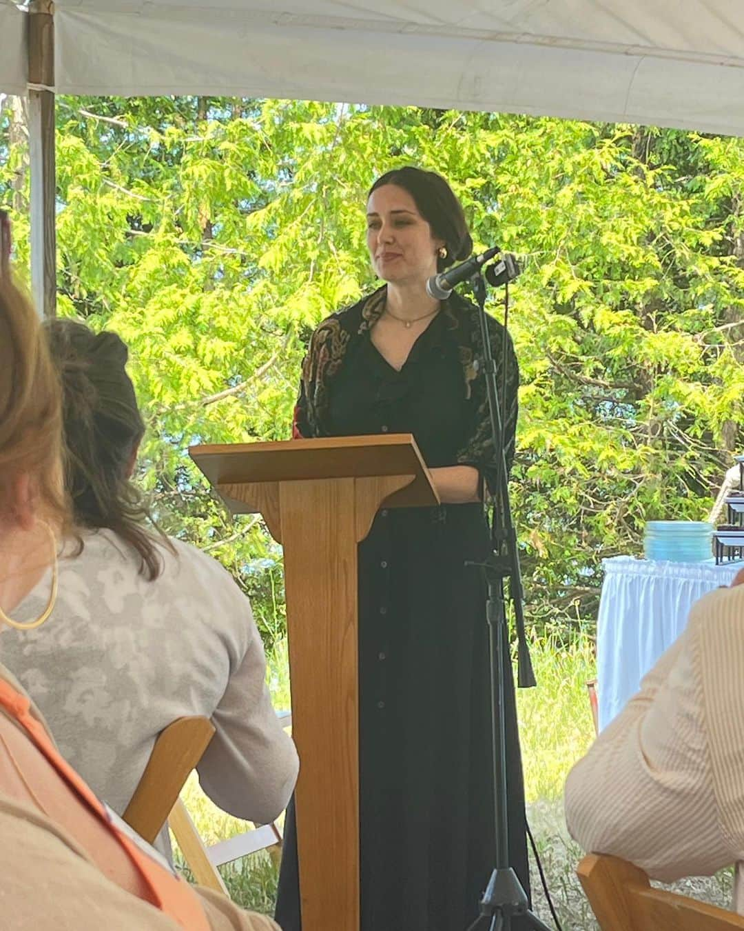 メーガン・ブーンさんのインスタグラム写真 - (メーガン・ブーンInstagram)「We memorialized my Grandma Kay D today. I read this poem by Sharon Olds & told stories with family on this beautiful lake. 🦀 Happy Summer Solstice, Kay 🌞」6月22日 4時08分 - msmeganboone