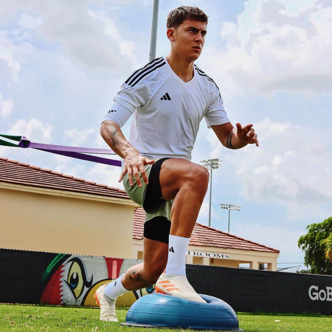 パウロ・ディバラさんのインスタグラム写真 - (パウロ・ディバラInstagram)「I already miss you 🎯」6月22日 4時15分 - paulodybala