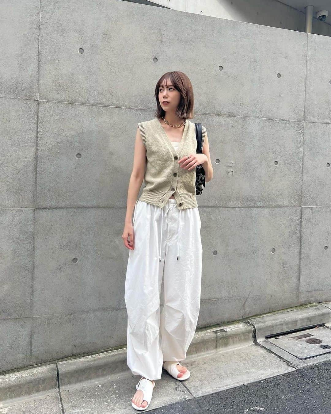 千田麻実さんのインスタグラム写真 - (千田麻実Instagram)「今日の西陽と私服~🍈 #私服」6月21日 20時26分 - mami__senda