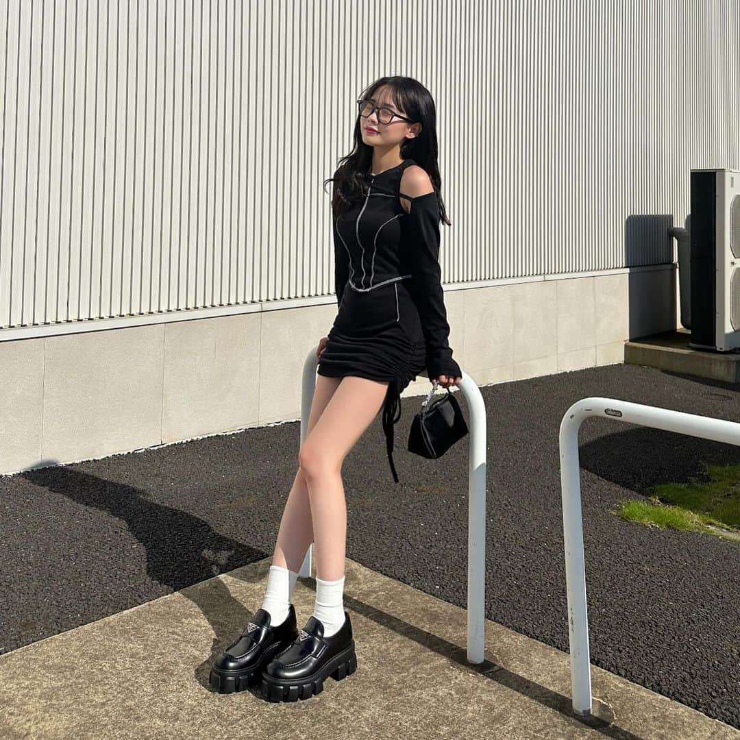 ユリナのインスタグラム：「最近🧃💞🥣🌙🤍👟」