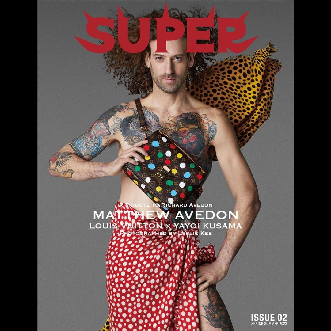 レスリー・キーさんのインスタグラム写真 - (レスリー・キーInstagram)「Super Magazine @supermagazinenyc  ★ 2023SS issue 02★  「A Tribute to Richard Avedon」 Celebrating on 15 May 2023, the 100th Birthday of legendary photographer Richard Avedon !  @avedonfoundation #richardavedon #avedon100 #superavedon #supermagazinenyc #lesliekee   MATTHEW AVEDON @matthewavedon   Photographed by @lesliekeesuper  Styling by @seppetirabassi  Hair by @shinarima  Makeup by @keikohiramotomakeup1  Photo Assistant @stevenburtonphoto  Photo Retouching by Fight Club Location : @7linestudio  Special thanks : @samdoerfler74 @dorian4real @elizabethavedon @carolineavedon @michaelavedon  Wardrobe : @louisvuitton   @x8_gallery @asahi_fashion #matthewavedon #louisvuitton #yayoikusama」6月21日 20時49分 - lesliekeesuper