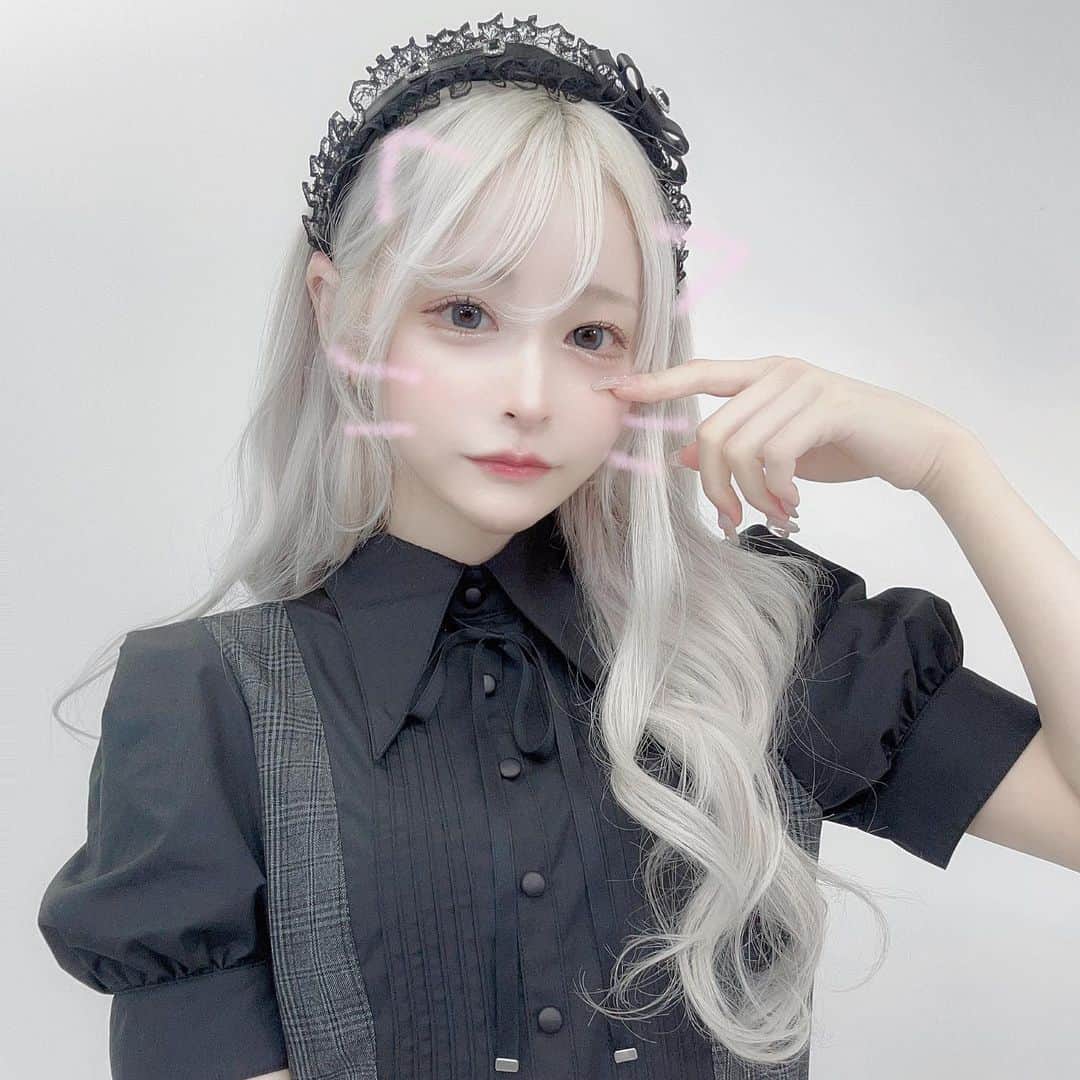 のインスタグラム：「あんじゅさん❕❕ハイトーンでエクステもできる美容室ほんとレア、だいすき美容室のひとつです🫶」