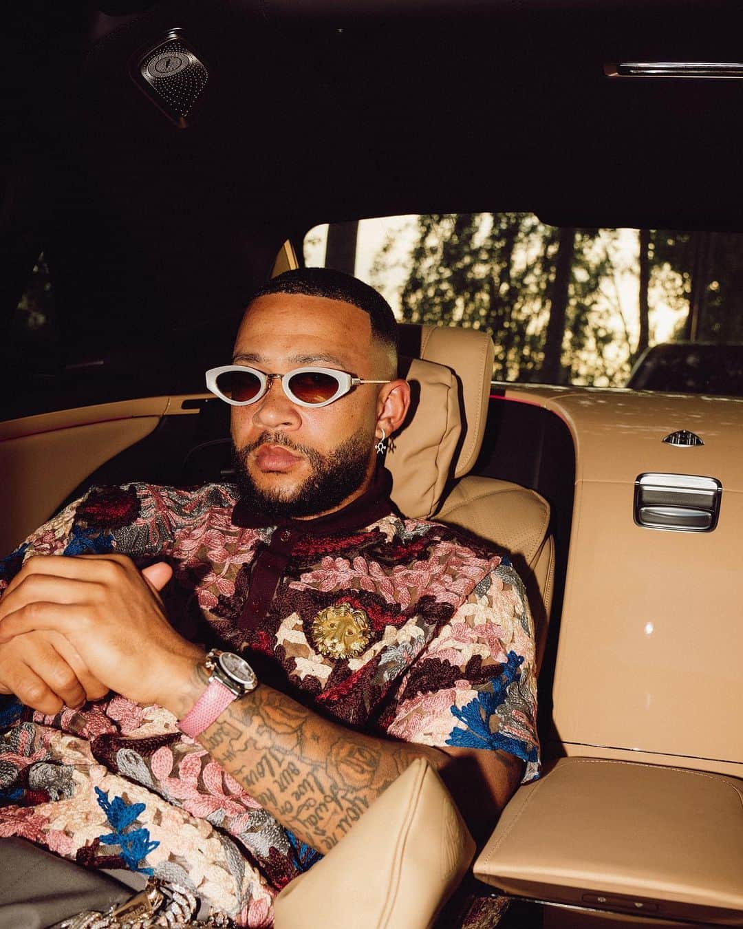 メンフィス・デパイのインスタグラム：「Virgil came back through the boy 🕊️🇬🇭」