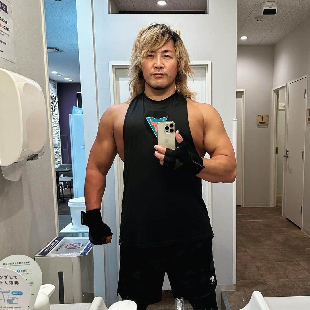 棚橋弘至さんのインスタグラム写真 - (棚橋弘至Instagram)「#三頭筋 #triceps   トレ終わり♪」6月21日 21時52分 - hiroshi_tanahashi