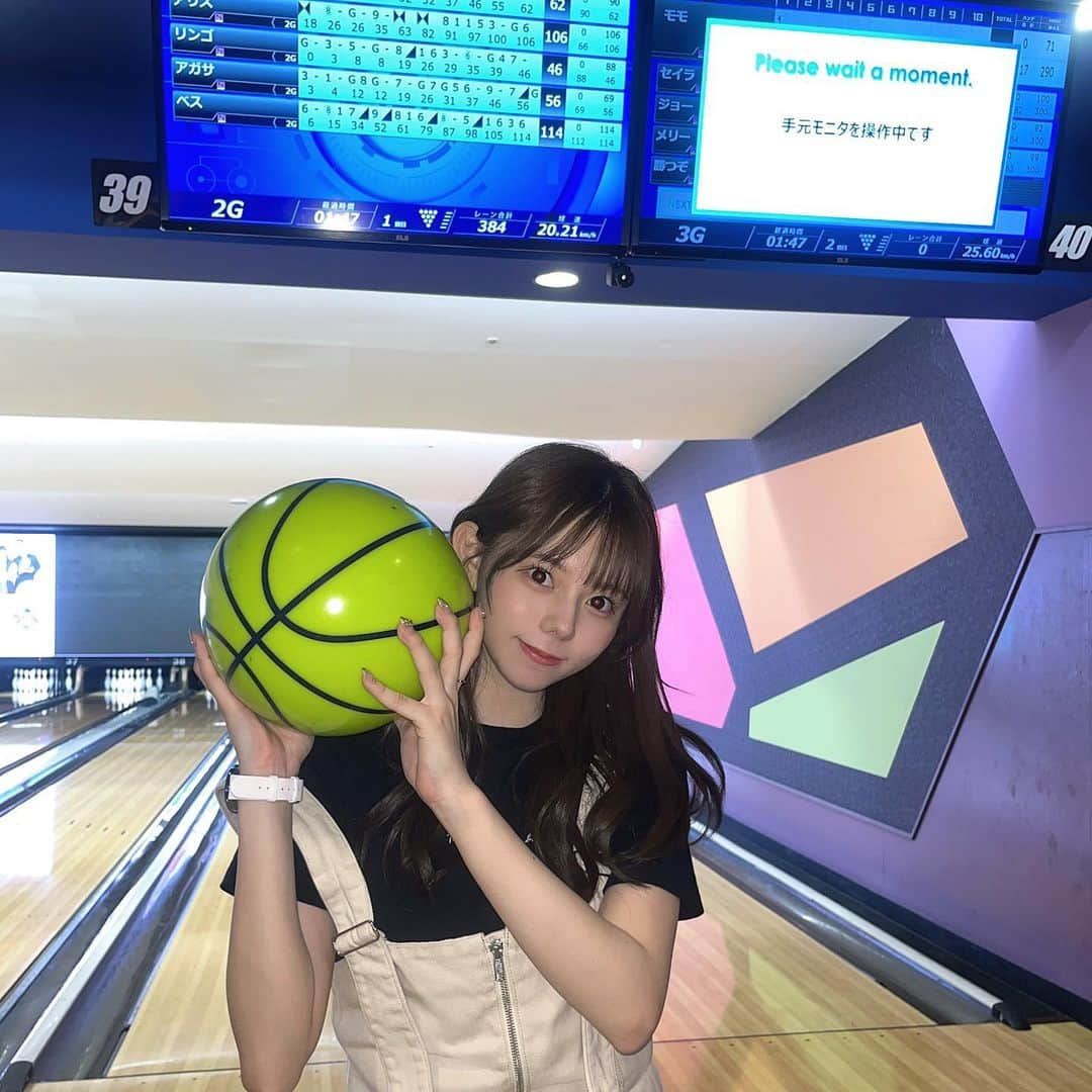 大森莉緒さんのインスタグラム写真 - (大森莉緒Instagram)「・ ・ 数年ぶりにボウリング🎳❤️‍🔥  ずっとボールの持ち方間違ってたみたい...🤦‍♀️笑 苦手だけどスペア取れたよ👏  ROUND1さんで、×純文学少女歌劇団の新曲『グレーテルパレード』のMVが流れているそうです☺️🥀  是非観に行って見てね👀 ・ ・  #大森莉緒 #おーりお #おりおんず #x純文学少女歌劇団 #ラウンドワン #ボーリング #round1 #boring #good #code #패션 #코디 #오늘의코디 #오늘의패션 #전신샷 #코디스타그램 #옷 #좋아요 #여행 #서울 #볼링」6月21日 22時03分 - rio.ohmori